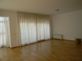 de inchiriat apartament 3 camere #15039 - BLISS Imobiliare