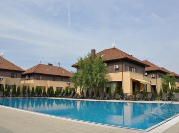 for rent 4 bedroom house #16820 - BLISS Imobiliare