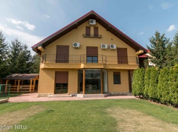 for rent 6 bedroom villa #32532 - BLISS Imobiliare