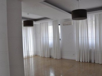 de inchiriat casa 9 camere #36117 - BLISS Imobiliare
