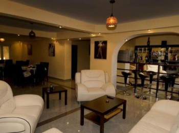 for rent 25 rooms villa #38750 - BLISS Imobiliare