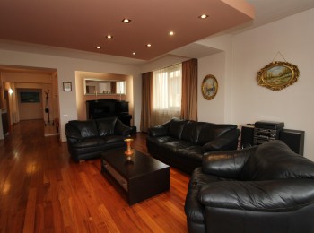 de inchiriat apartament 5 camere #58100 - BLISS Imobiliare
