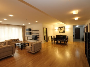 de vanzare apartament 4 camere #5748 - BLISS Imobiliare
