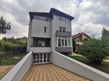 de inchiriat vila 10 camere #110292 - BLISS Imobiliare