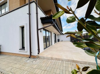 for rent 6 bedroom villa #118375 - BLISS Imobiliare