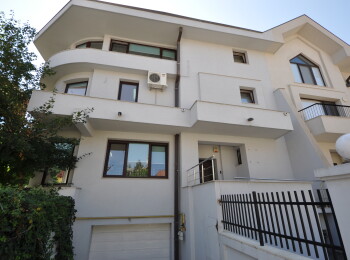 for rent 6 bedroom villa #4432 - BLISS Imobiliare