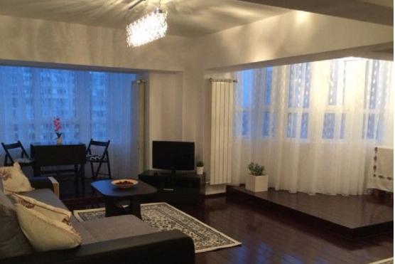 To rent 3 or 4 rooms apartment for rent