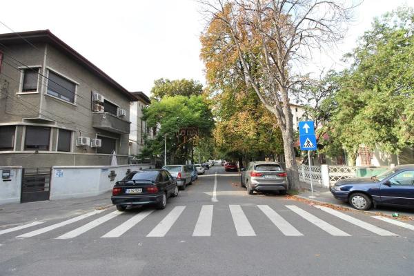 De cumpărat Clienta interesata sa cumpere o casa in zona Cotroceni