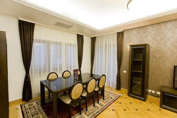 To rent Turkish Company is looking for a premium villa for office and residential purpose