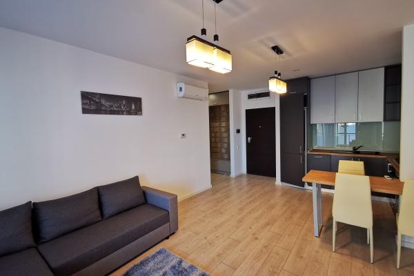 To rent British expat lady looking to rent a nice and bright one bedroom apartment